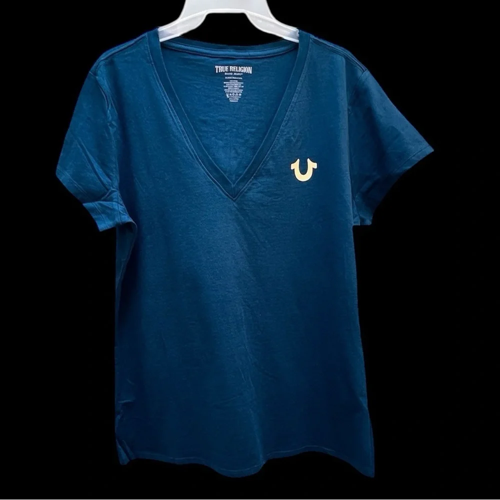 True Religion Blue/Dark Teal V-Neck T-Shirt with Gold Horse Shoe Size XXL - Picture 3 of 7
